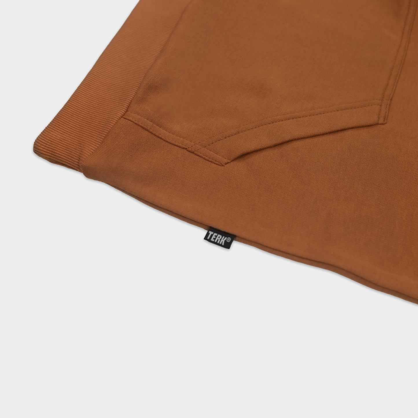 TAN TERK SADDLE CREWNECK WITH EMBROIDERED LOGO