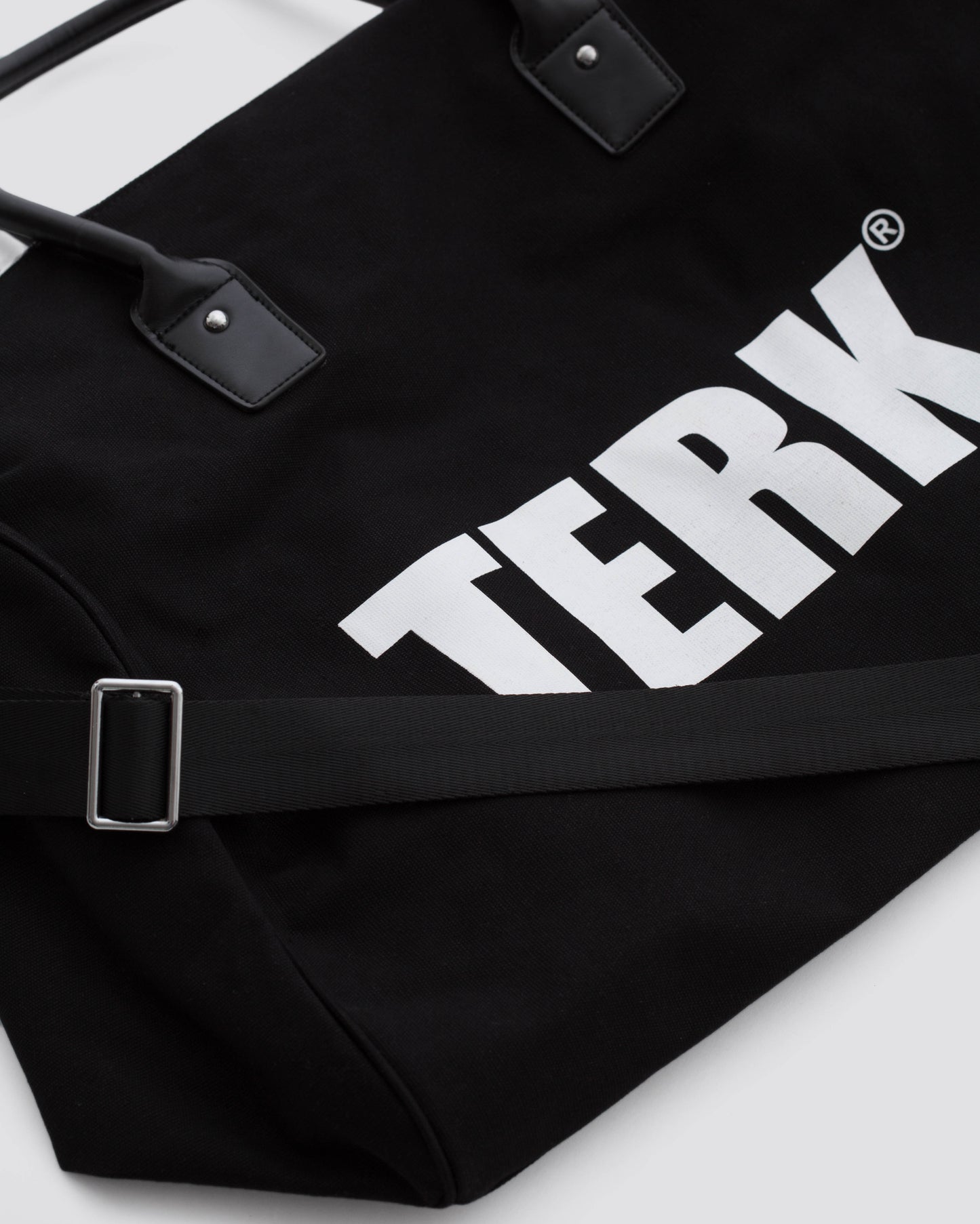 TERK BLACK DUFFLE BAG