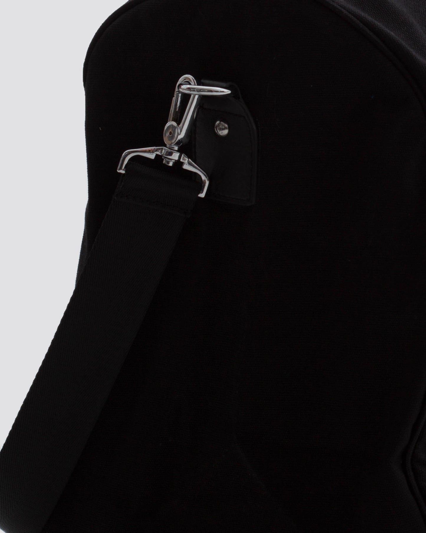 TERK BLACK DUFFLE BAG